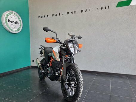 2023 KTM 390 Adventure, чёрный, 669000 рублей, вид 3