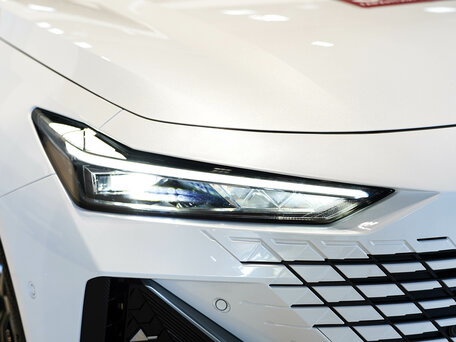2024 Changan UNI-V I, белый, 3329900 рублей, вид 2