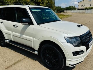 2019 Mitsubishi Pajero IV Рестайлинг 2, белый, 3800000 рублей, вид 4