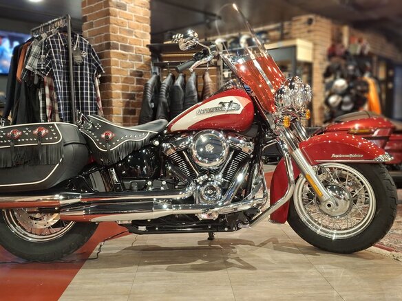 2024 Harley-Davidson Heritage, пурпурный, 4450000 рублей