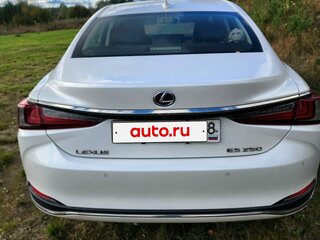 2021 Lexus ES 250 VII Рестайлинг, белый, 4900000 рублей, вид 2