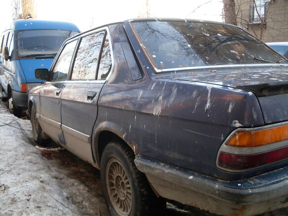 1981 BMW 5 серии 528i II (E28), синий - вид 13