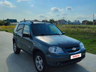 2013 Chevrolet Niva I Рестайлинг, серый, 655000 рублей, вид 1