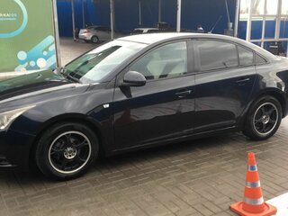 2011 Chevrolet Cruze I, чёрный, 750000 рублей, вид 3