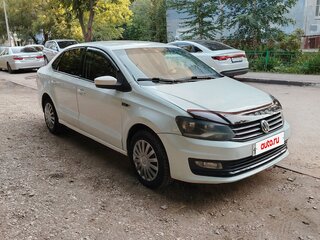 2016 Volkswagen Polo V Рестайлинг, белый, 700000 рублей, вид 2