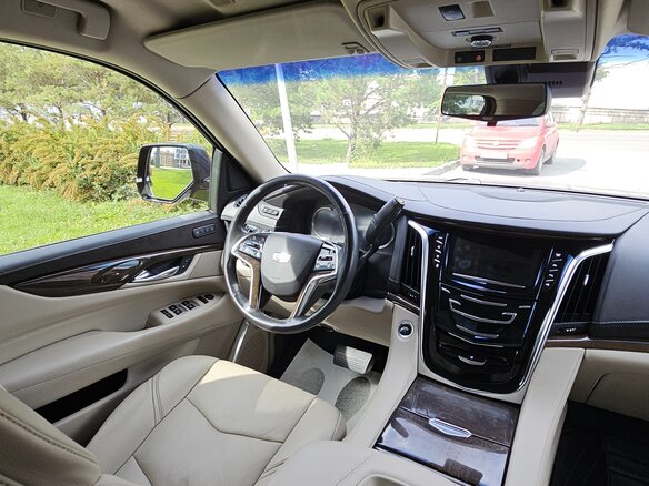 2018 Cadillac Escalade IV, синий, 6000000 рублей - вид 6