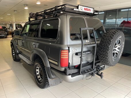 1995 Toyota Land Cruiser 80 Series Рестайлинг, серый, 2100000 рублей, вид 4
