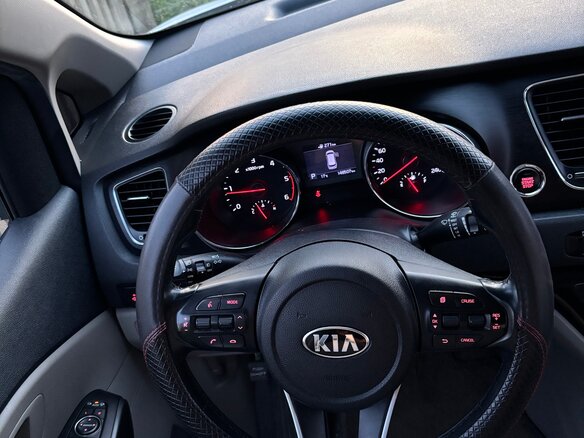 2019 Kia Carnival III, белый, 2600000 рублей - вид 7