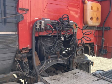 2005 Volvo FH, оранжевый, 1970000 рублей, вид 2