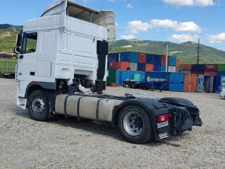 2012 DAF XF 105, белый, 4200000 рублей, вид 2