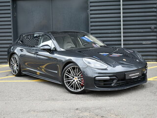 2017 Porsche Panamera Turbo Sport Turismo II, серый, 8350000 рублей, вид 3