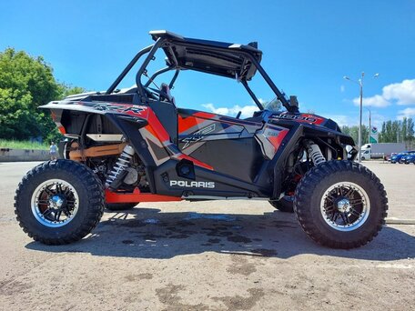 2017 Polaris RZR XP 1000, красный, 1300000 рублей, вид 5