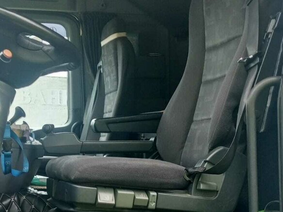 2004 Mercedes-Benz Actros, белый, 2550000 рублей - вид 15