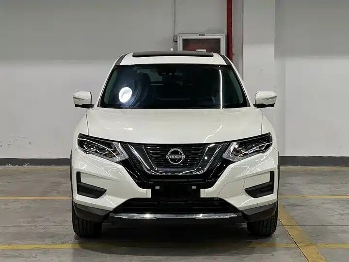 Открыть фотографии: Nissan X-Trail III Рестайлинг 2