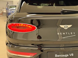 2022 Bentley Bentayga I Рестайлинг, чёрный, 43650000 рублей, вид 4