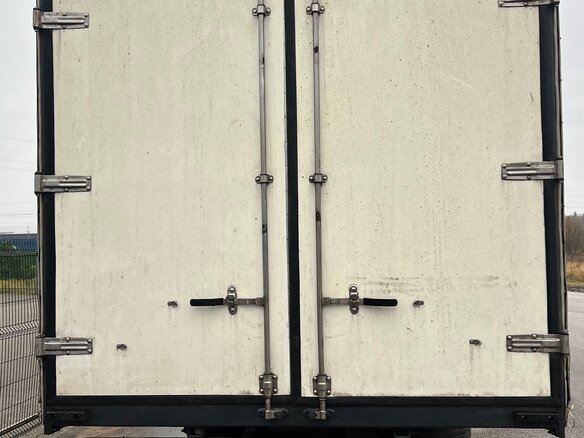2006 DAF XF 105, белый, 3050000 рублей - вид 8