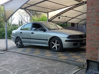 2002 Mitsubishi Carisma I Рестайлинг, серый, 330000 рублей, вид 1