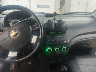 2011 Chevrolet Aveo I Рестайлинг, белый, 430000 рублей, вид 5