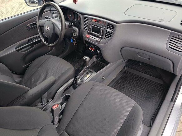 2010 Kia Rio II Рестайлинг, серебристый - вид 7
