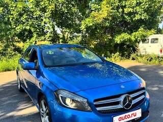 2013 Mercedes-Benz A-Класс 180 III (W176), голубой, 1270000 рублей, вид 3