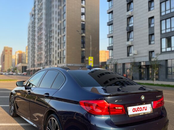 2018 BMW 5 серии 530d xDrive VII (G30/G31/G38), синий, 4000000 рублей