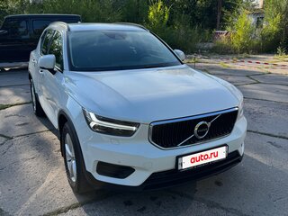 2020 Volvo XC40 I, белый, 2925000 рублей, вид 1