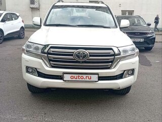 2016 Toyota Land Cruiser 200 Series Рестайлинг 2, белый, 4100000 рублей, вид 2