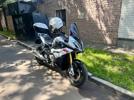 2016 BMW S 1000 XR, белый, 900000 рублей, вид 3