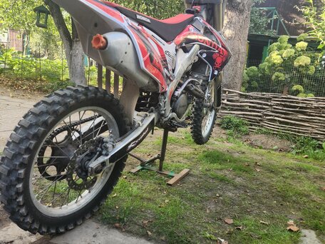 2013 Honda CRF 250F, красный, 320000 рублей, вид 3