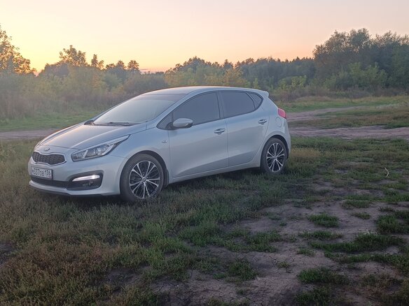 2015 Kia Ceed II Рестайлинг, серебристый, 1230000 рублей - вид 3