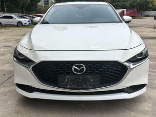 2022 Mazda 3 Axela IV (BP), белый, 1299999 рублей, вид 2