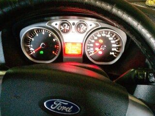 2008 Ford Focus II Рестайлинг, красный, 600000 рублей, вид 4