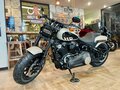 2022 Harley-Davidson Fat Bob, белый, 3100000 рублей - вид 1
