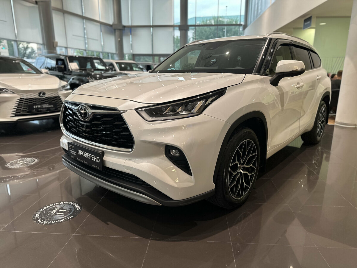 Открыть фотографии: Toyota Highlander IV (XU70)