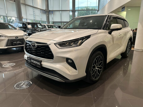Toyota Highlander IV (XU70)