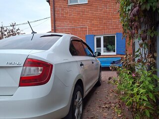 2017 Skoda Rapid I, белый, 700000 рублей, вид 4
