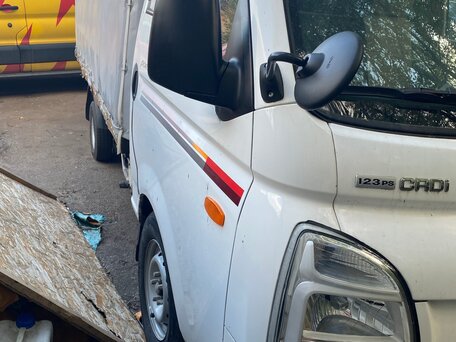 2008 Hyundai Porter II, белый, 1000000 рублей, вид 2