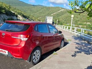 2017 Kia Rio III Рестайлинг, красный, 750000 рублей, вид 3
