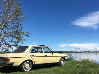 1981 Mercedes-Benz W123 200, бежевый, 600000 рублей, вид 2