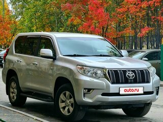2018 Toyota Land Cruiser Prado 150 Series Рестайлинг 2, серебристый, 5100000 рублей, вид 2