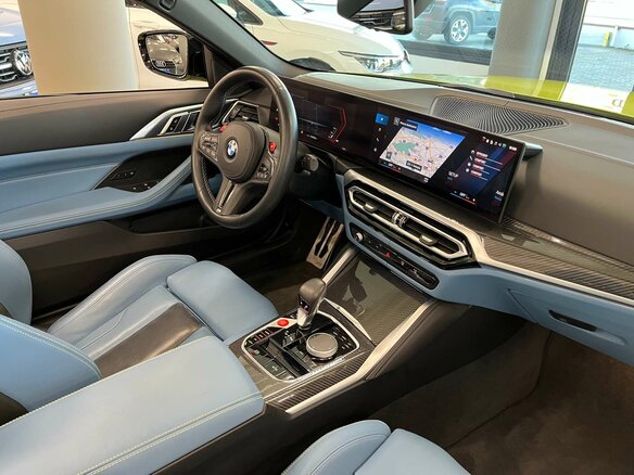 2023 BMW M4 Competition Package G82/G83, жёлтый - вид 11
