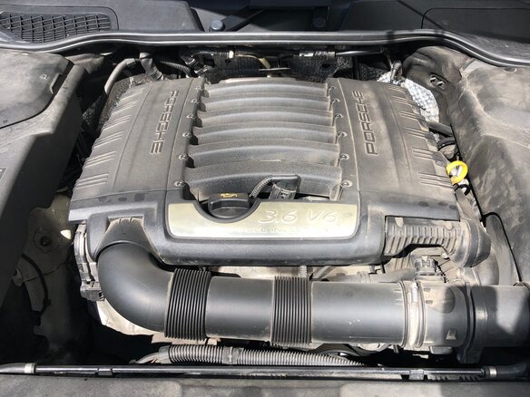 2010 Porsche Cayenne II (958), белый, 2300000 рублей - вид 10