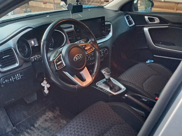 2021 Kia Ceed III, серебристый, 1950000 рублей - вид 6