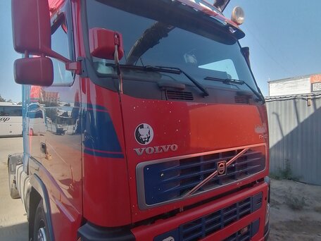 2002 Volvo FH, красный, 3100000 рублей, вид 3