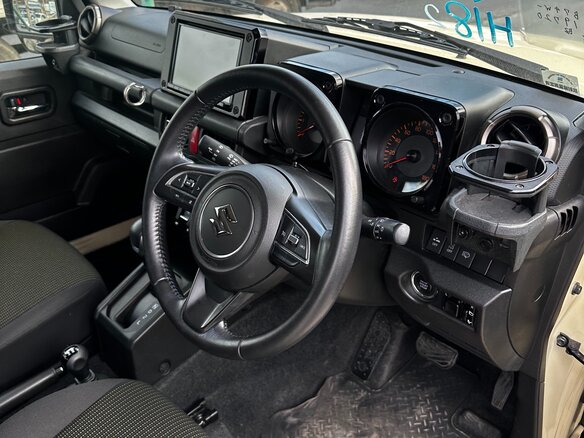 2022 Suzuki Jimny Sierra IV, бежевый - вид 14