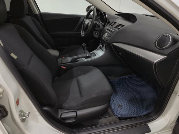2011 Mazda 3 II (BL) Рестайлинг, белый - вид 12