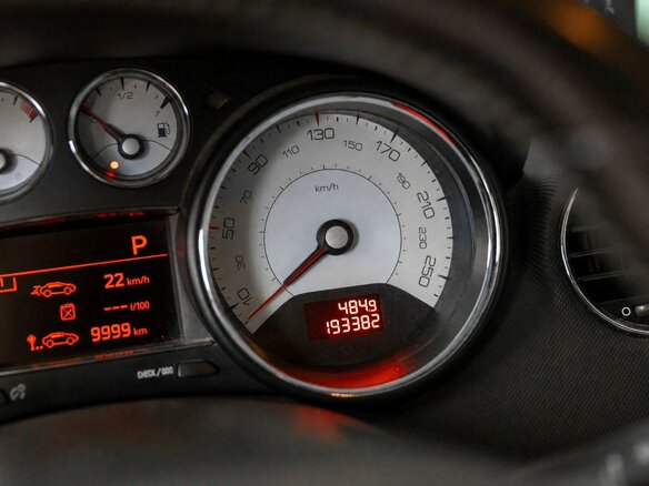 2014 Peugeot 308 I Рестайлинг, красный, 1000000 рублей - вид 11