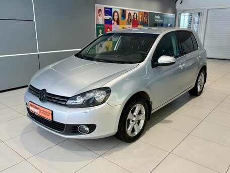 Volkswagen Golf VI