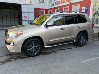 2015 Toyota Land Cruiser 200 Series Рестайлинг 1, золотистый, 6000000 рублей, вид 3