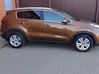 2017 Kia Sportage IV, коричневый, 2750000 рублей, вид 4